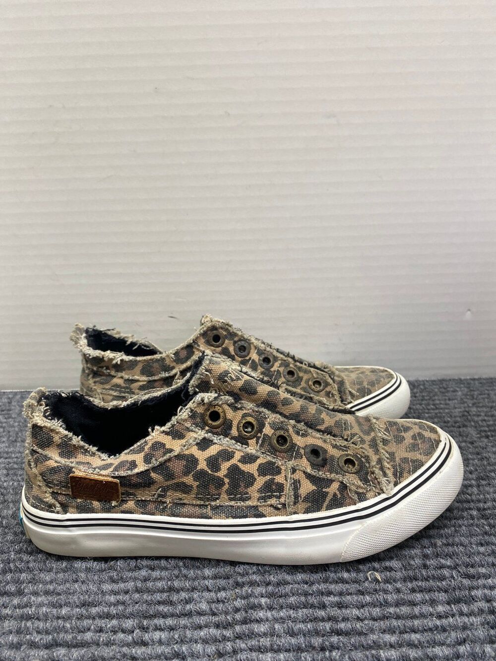 blowfish malibu slip on leopard print 6